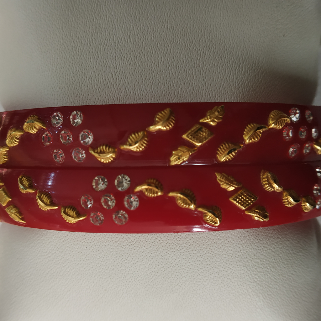 Chudi patla set (red and white)