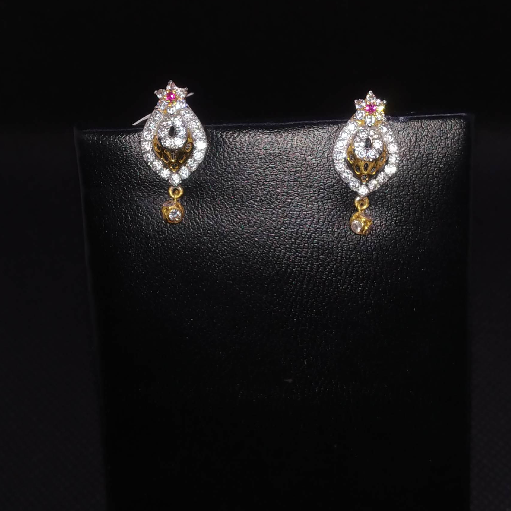 gold diamond earrings