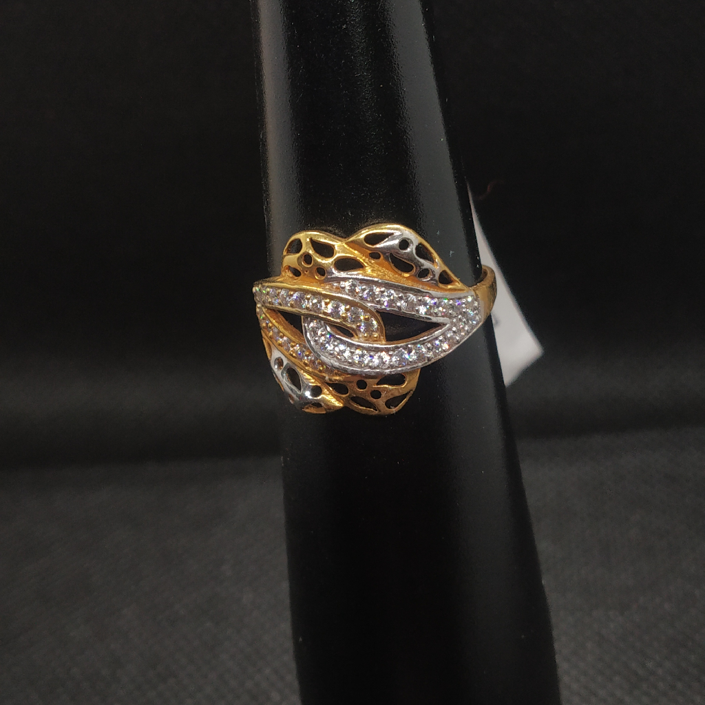 gold diamond ring